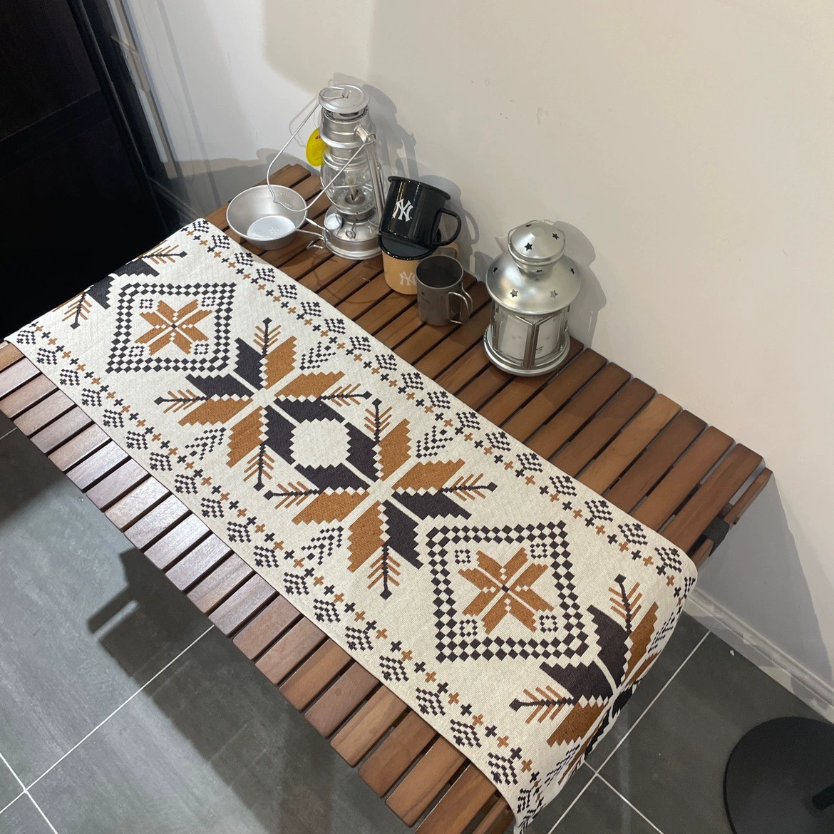Скатерть для стола тканевая (апельсиновый клен) 35×150 см, походно-отдыхующая складная скатерть