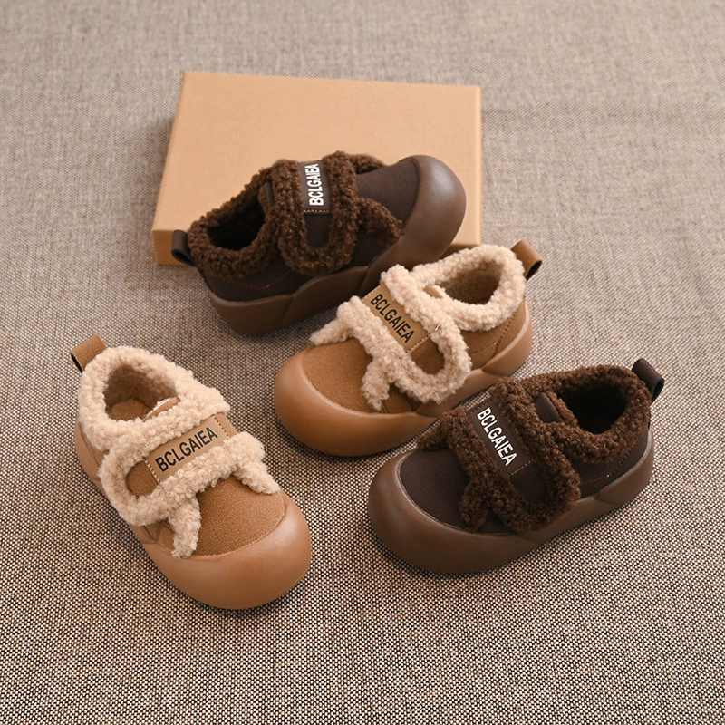 Детская хлопковая обувь, новинка зимы 2025 года, зимние снегоступы для мальчиков, меховые ботинки для девочек, утепленные зимние ботинки на флисовой подкладке