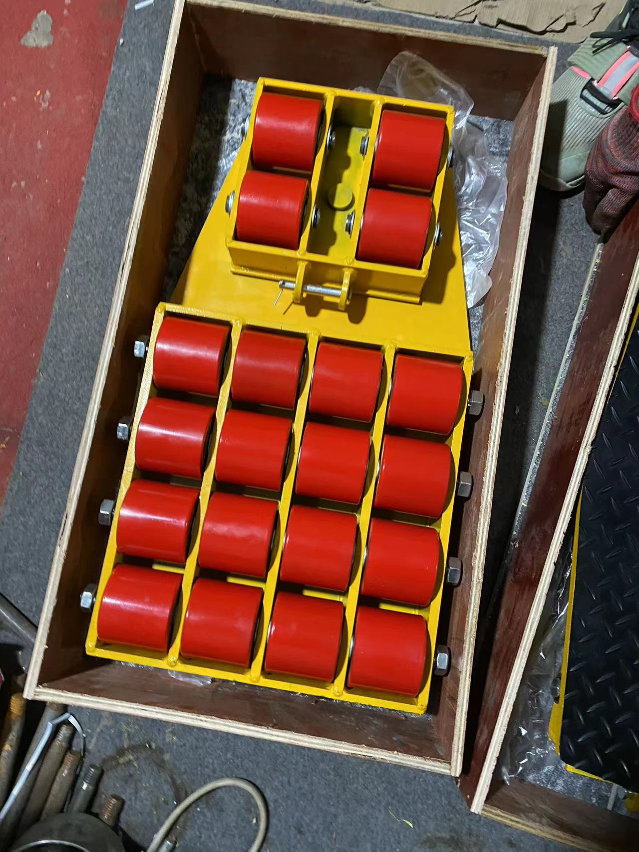 camión de transporte tanque de tierra buey universal equipo pesado desplazador recto de carga pesada dirección giratoria tanque de tierra pequeño