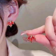 红色枫叶锆石微镶耳环女2023年新款潮耳饰高级感银针耳钉小巧精致