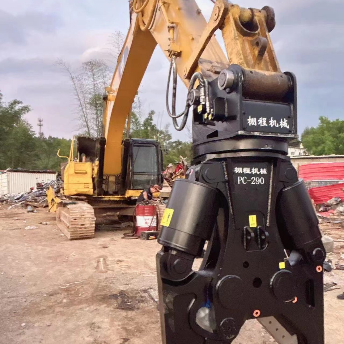 挖掘机液压剪子 双缸拆车剪 拆废旧钢筋结构废车剪，双缸剪出售