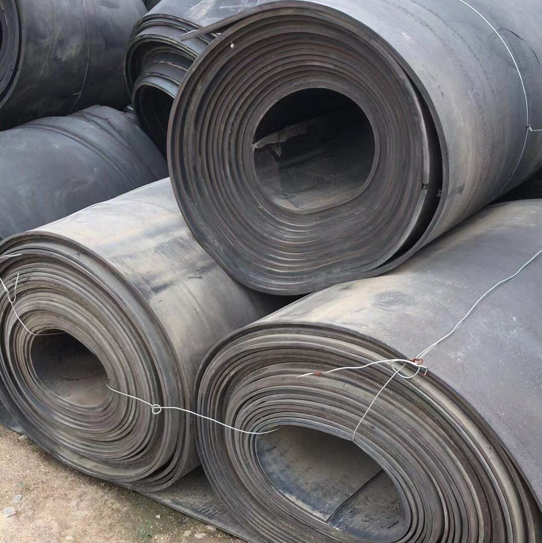 厂家橡胶输送带输送带制品玻璃胶条缓冲垫牛羊槽料大梁垫铺地面