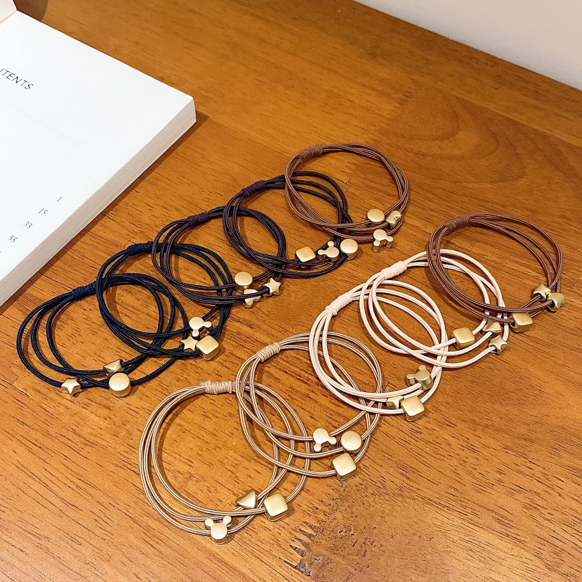 Cuerda de pelo básica simple banda de pelo fresco duradero banda de pelo femenino estilo coreano accesorios para el cabello adulto cuerda de pelo al por mayor