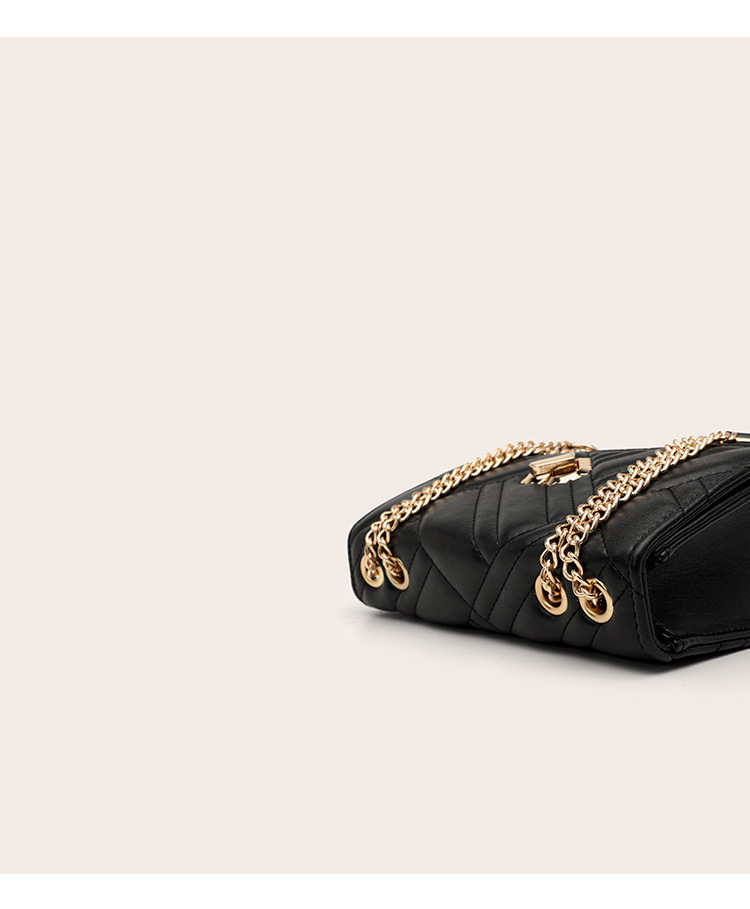Borsa a tracolla donna versatile con ricamo e catena alla moda_voghion.com
