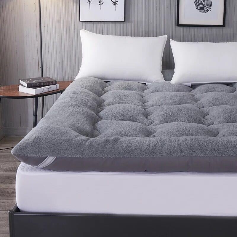 Lamb Wool Mattress Thickened 10cm Single/Double Student Dormitory 0.9/1.0/1.2/1.5/1.8 Full Size Lamb Wool Mattress Thickened 10cm Single/Double Student Dormitory 0.9/1.0/1.2/1.5/1.8 Full Size