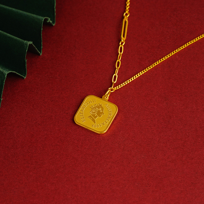 Joyería de aleación de cobre de La Reina collar de llegada colgante de regalo de recuerdo de las mujeres fábrica al por mayor collar caliente del todo fósforo