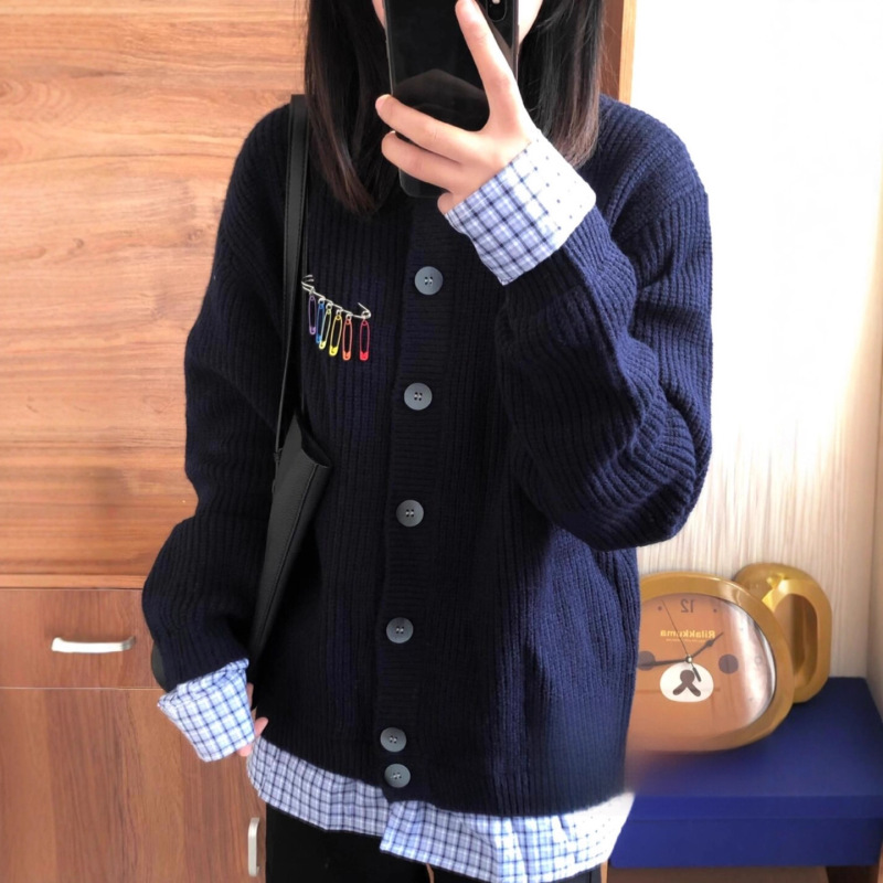 设计感格子拼接慵懒风复古别针假两件针织衫外套女秋冬毛衣开衫潮|undefined