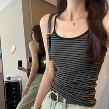 辣妹黑灰撞色条纹内搭打底吊带女2025夏季新款无袖外穿小背心上衣