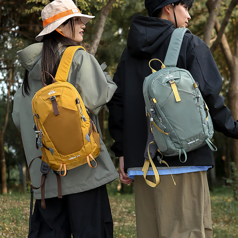 Lightweight Outdoor Hiking Backpack for Men and Women, Large-Capacity Travel Backpack, Hiking Backpack, Lightweight and Waterproof