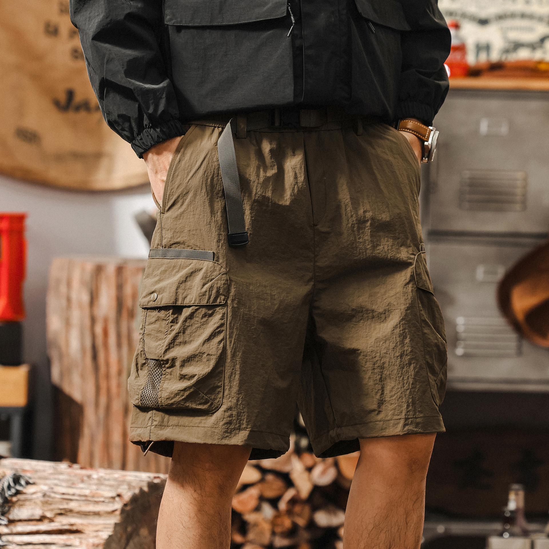 American Retro Outdoor Functional Cargo Shorts for Men, Summer 2025 New Style, Multi-Pocket Loose Men's Knee-Length Shorts