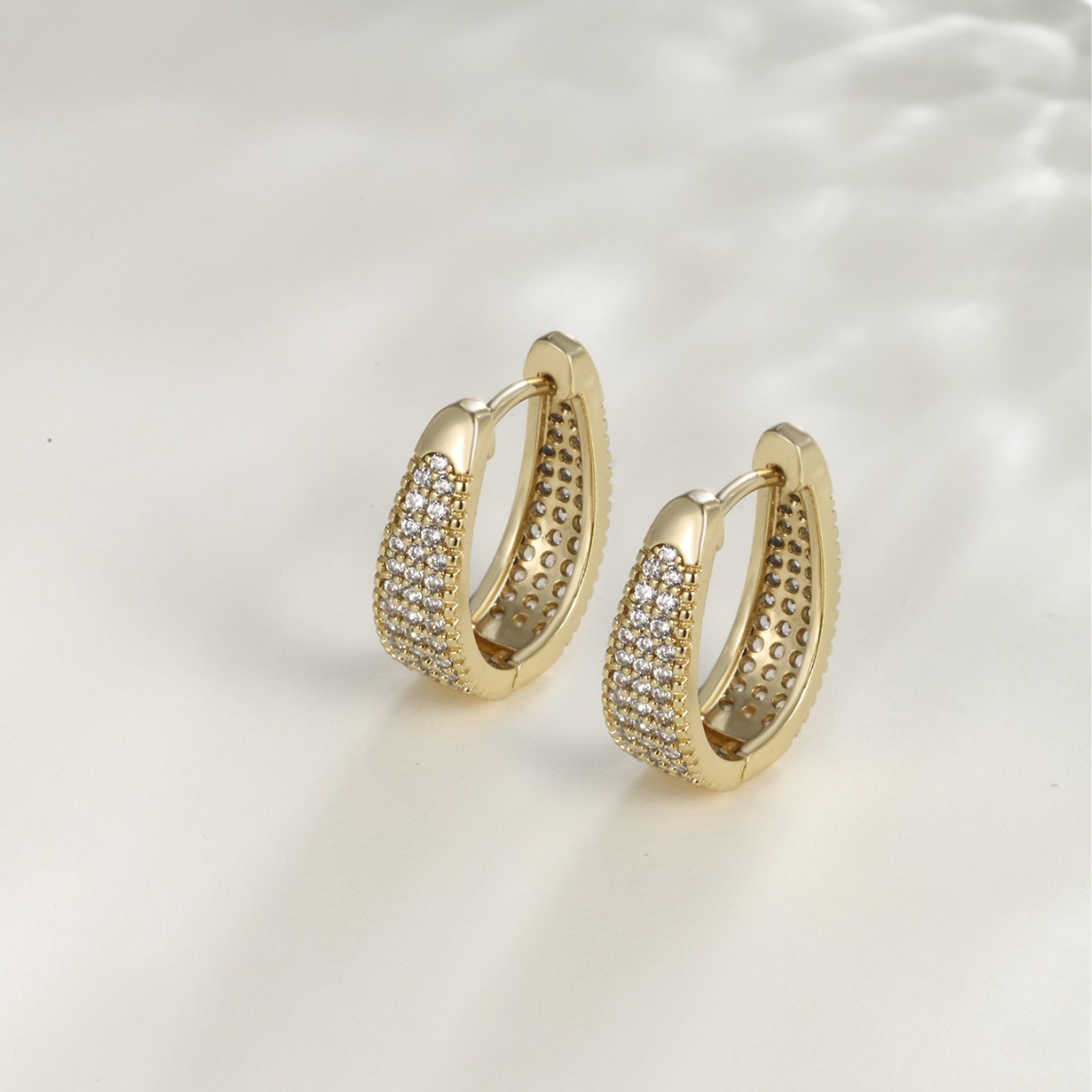 Xuping nicho de diseño transfronterizo de Europa y Estados Unidos elíptico geometría micropantalón pendientes de piedra pendientes de moda para mujeres