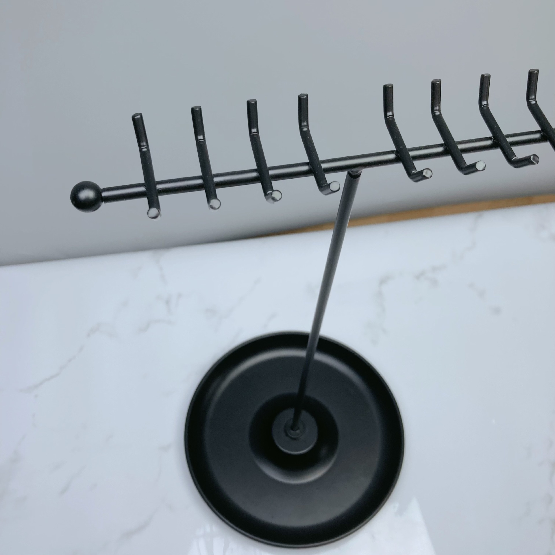 Double Row 8 Hook Pattern All Seasons Season 1 Piece Metal Iron Modern Style Classic Style Double Row 8 Hook Jewelry Display Jewelry Rack