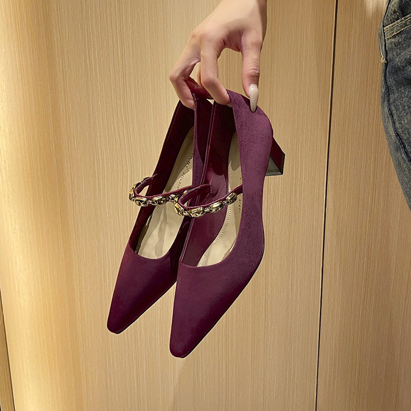 Giày cao gót nữ mũi vuông nhỏ quai ngang thanh lịch, gót vuông vừa 3–6 cm, chất liệu cashmere — Màu nâu, Màu đỏ rượu, màu đen