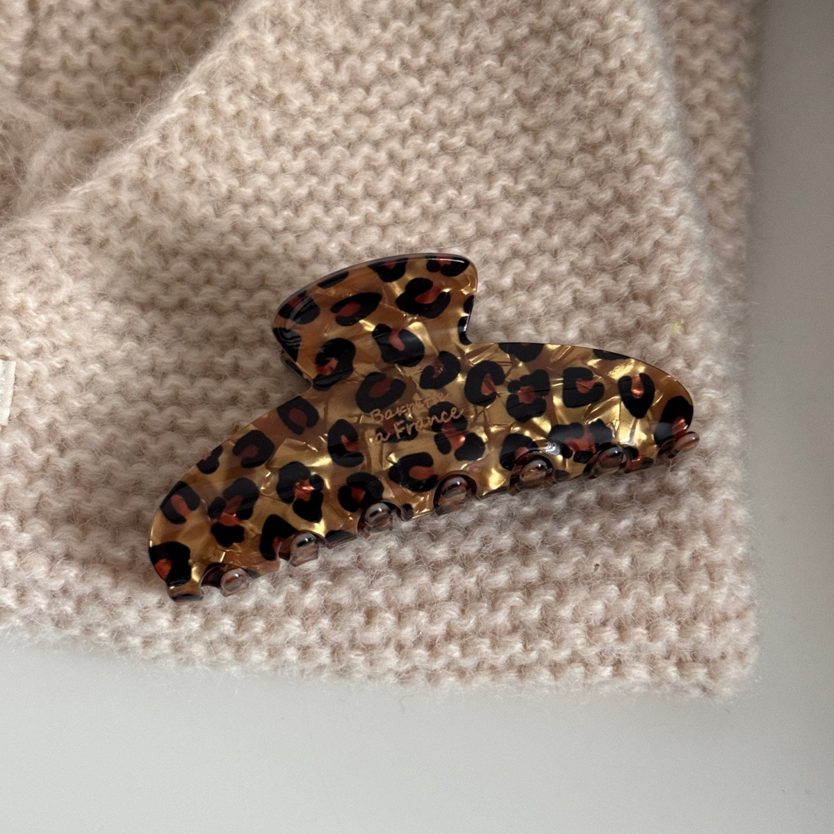 Leopardo acético clip de agarre de alta sensación de cabeza de mujer mitad de cabello pequeño clip de agarre clip de tiburón clip de cabello de lujo ligero accesorios para el cabello
