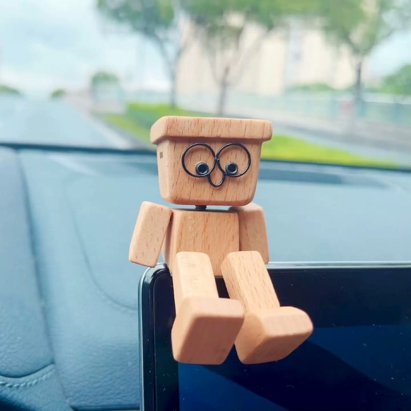 跨境潮流Shaking Feet Wooden Doll木头人汽车装饰摆件|undefined