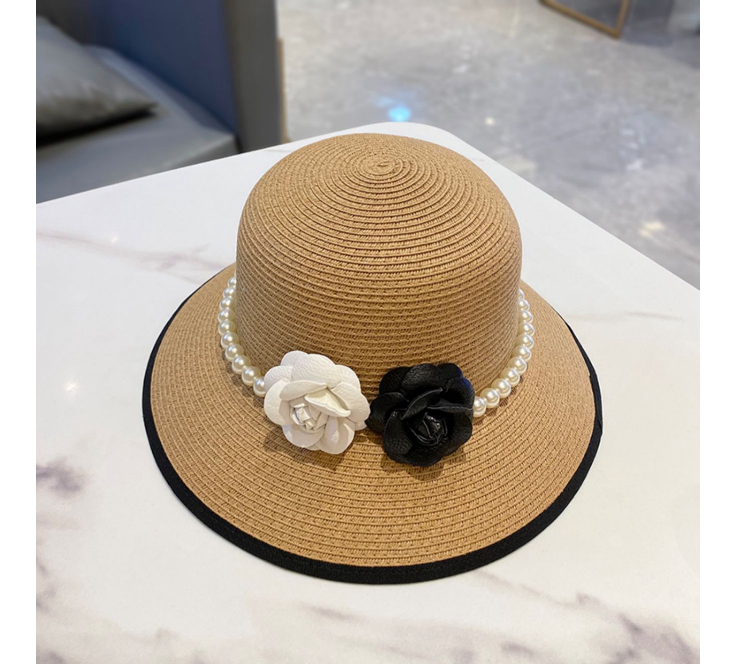 Women's Simple Style Classic Style Flower Flowers Flat Eaves Straw Hat display picture 6