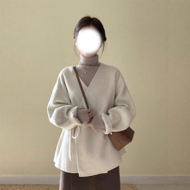 White V Neck Knitted Sweater Women's Autumn and Winter Asymmetrical Strap Short Outwear Winter Winter Wear