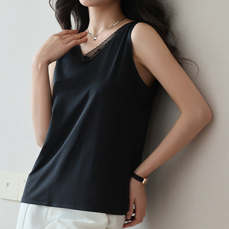 Women's New Small Camisole Base Vest with V-neck Thin Slim-fit Comfortable Sleeveless Top for Spring and Summer