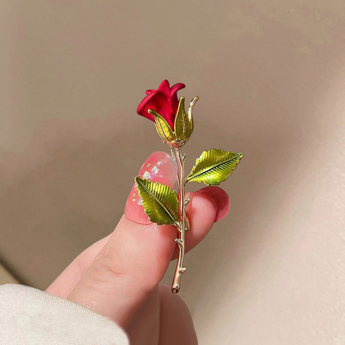 Gourmet fashion butterfly pearl flower brooch for women, high-end, delicate and elegant, dress flower, suit coat accessory pin