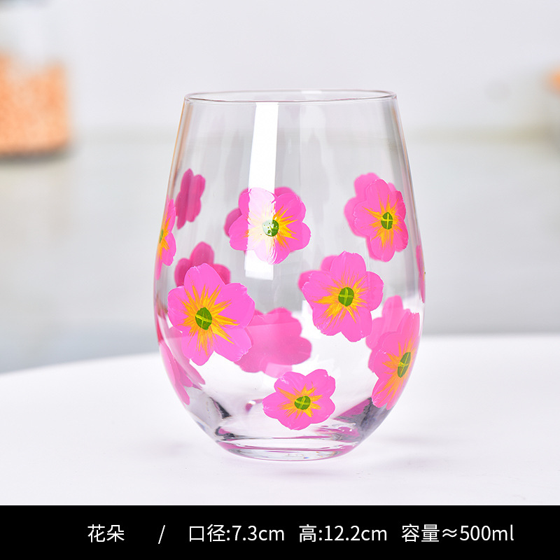 Taza de huevo de flor rosa pintada a mano