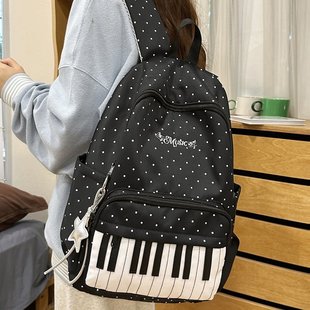 ��ϵ����I�p���Ů���и��ЌW���������p��У�@���������p�㱳��