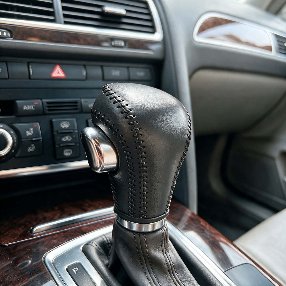 Suitable for Audi older models A6L A4L Q5 Q7 A5 gear shift protection cover, gear knob cover, shift lever cover, gear cover
