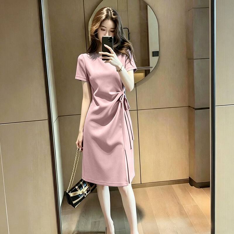 Đầm liền nữ dáng chữ A cổ polo tay ngắn buộc dây, xẻ tà, phong cách công sở thanh lịch — Màu hồng, màu đen