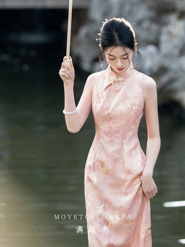 新中式旗袍2025新款小个子结婚订婚回门夏季礼服日常短袖薄款粉色|undefined