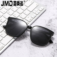 Prescription sunglasses for men's driving can be paired with X1 polarized sun glasses for women with degrees