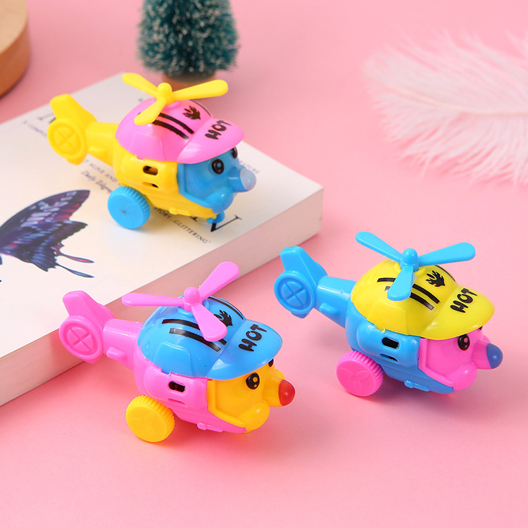 Venta caliente Q versión plástico dibujos animados Tire hacia atrás modelo de coche niños y niñas juguetes kindergarten regalo juguetes al por mayor