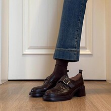 ܛƤ��~�͹�Ƥ������ژ���ЬŮ���sͨ�ڴָ�һ�_��Ӣ���LСƤЬ