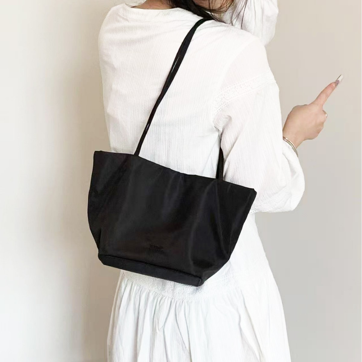 Korean Style Nylon Market Tote Bag For Women - Versatile Lightweight Commuter Bag, Large Capacity Shoulder Bag, Underarm Bucket Bag - Thumbnail 2
