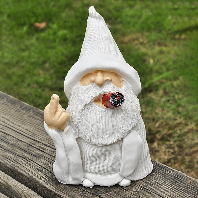 Creative Smoking White Beard Dwarf Old Man Garden Decoration Ornament Gnome Statue Resin Craft