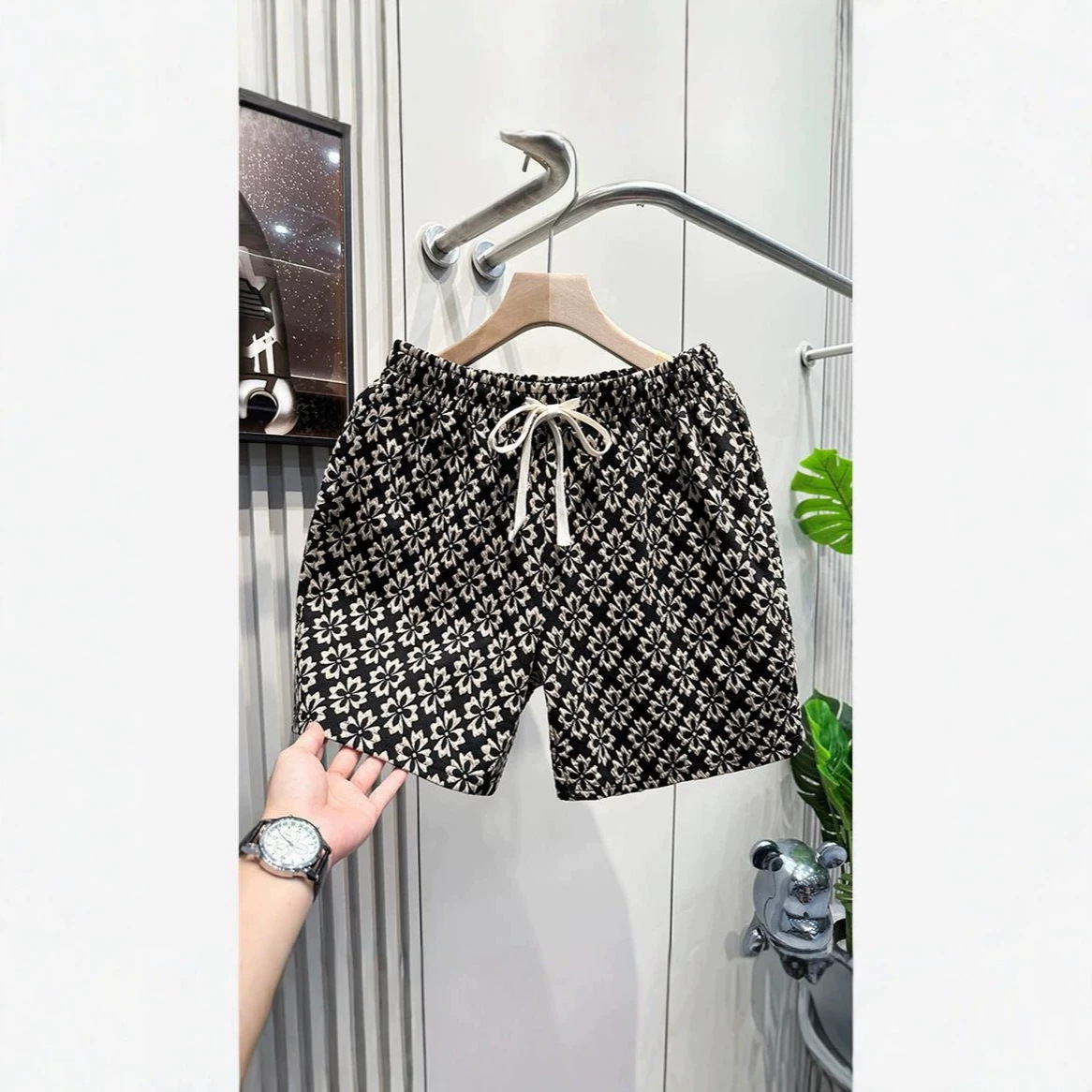 Lässige, hochwertige Print-Shorts für Herren im angesagten Streetwear-Stil, lockere Passform, gerader Schnitt, 5-Punkt-Shorts_voghion.com