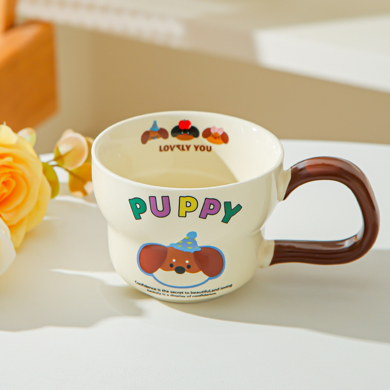 Serie de tazas de perro de salchicha chicas lindas tazas de agua potable domésticas nuevas tazas de café de desayuno de cerámica 2025 tazas