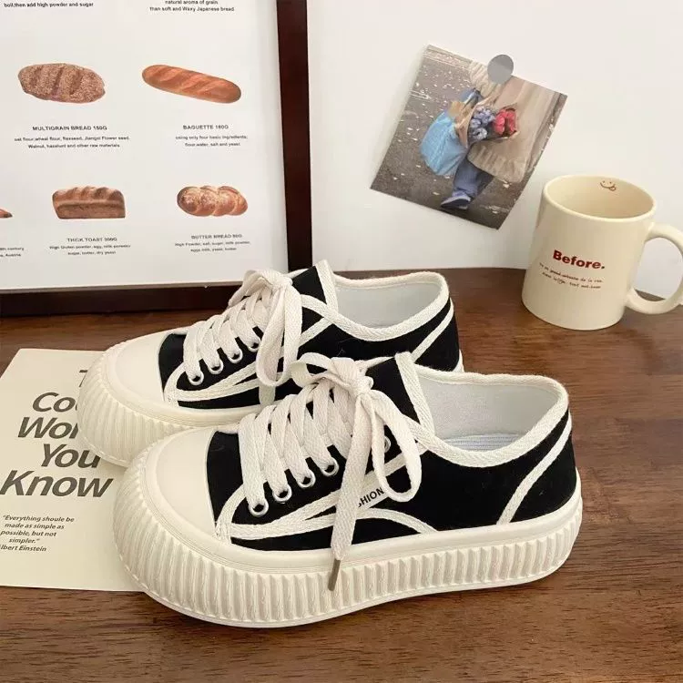 Женские кеды на толстой подошве в студенческом стиле, весна-лето 2025, новая модель, универсальные, трендовые, спортивные, повседневные, белые.