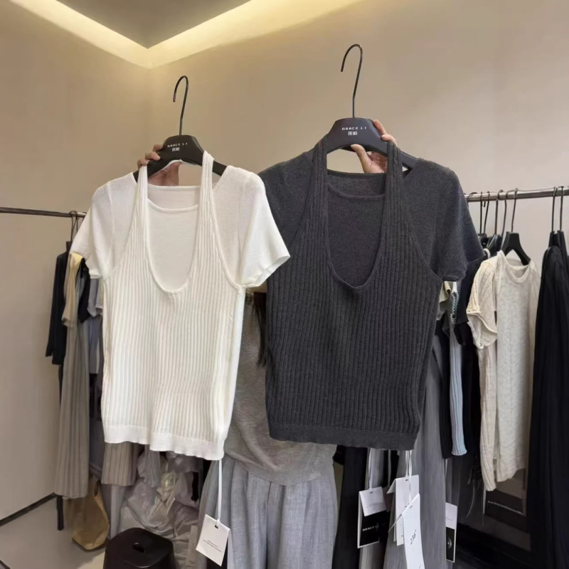 Guangzhou Shisanxing! 2026 Spring Collection: Stylish and Slimming Halter Neck Faux Two-Piece Design Ribbed Short Sleeve Knit Top