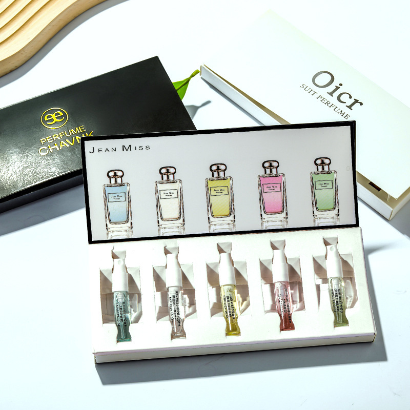 Big-name genuine goods Q version perfume sample gift box suit men and women lasting light fragrance encounter blue wind chime portable live broadcast