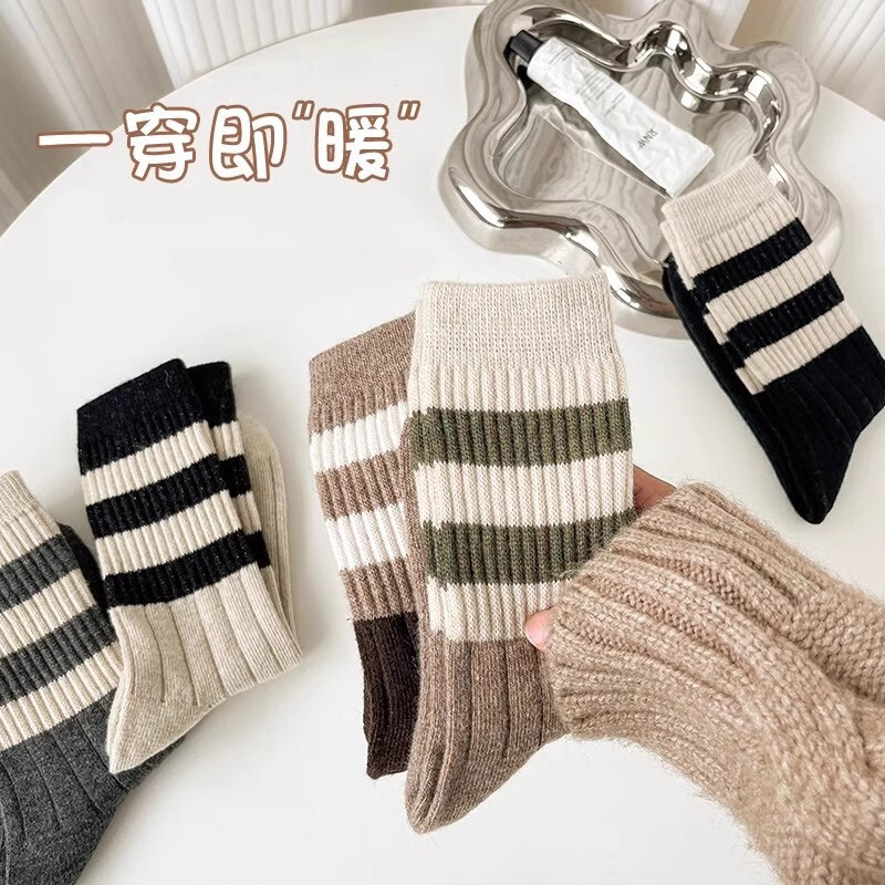 Women's mid-calf autumn and winter faux wool socks, thickened, trendy long socks, versatile for all seasons, perfect with shark pants