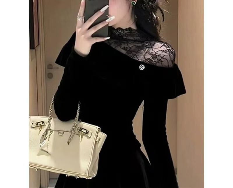Y9Z Velvet Retro Velvet Base Shirt for Women, Spring and Autumn Style, Pure and Sexy, Mesh Splicing, Fur Collar, Off-Shoulder