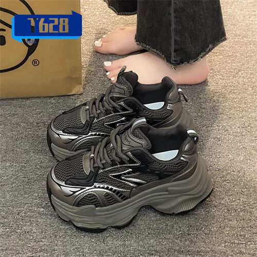 High-Quality, Versatile Father's Shoes for Women - Instagram Trendy 2024 Early Autumn New Arrival - Netizen-Recommended, Height-Increasing, Lightweight Athletic Father's Shoes for Women