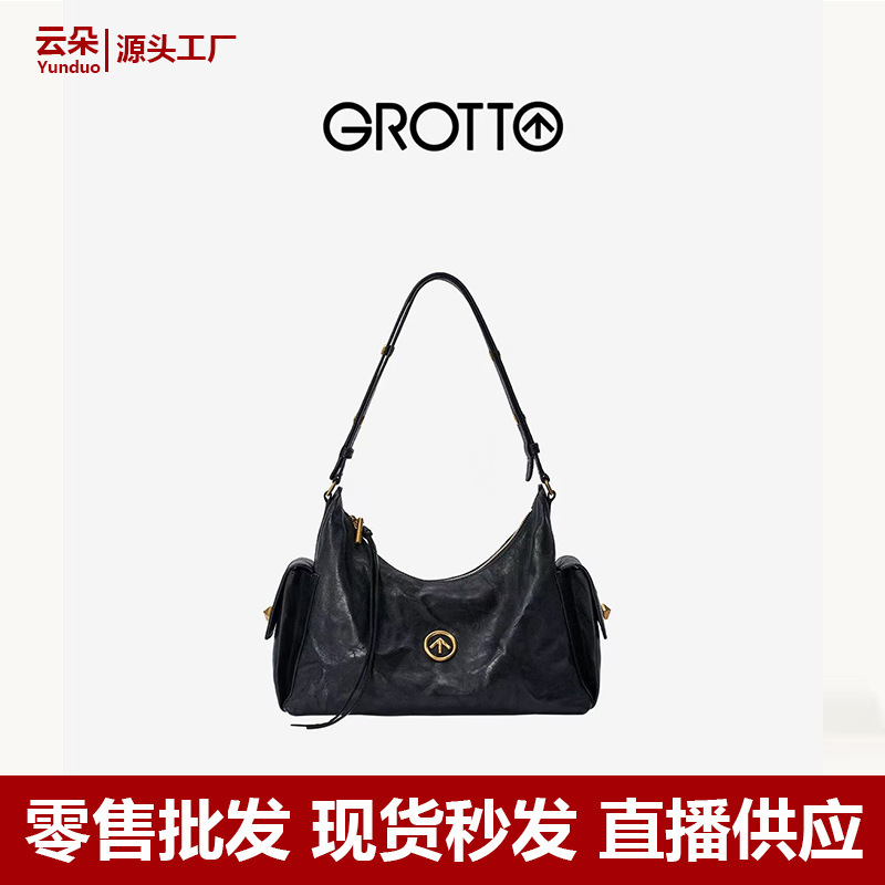 GROTT Toast Hobo Bag is simple and exquisite, suitable for commuting, with a large capacity, can be worn under the arm, as a shoulder bag, or crossbody bag, and is made of soft leather