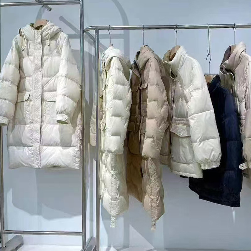 Betula combination brand withdrawal 24 winter high-end simple fashion white duck down women's down jacket brand off the end of the goods