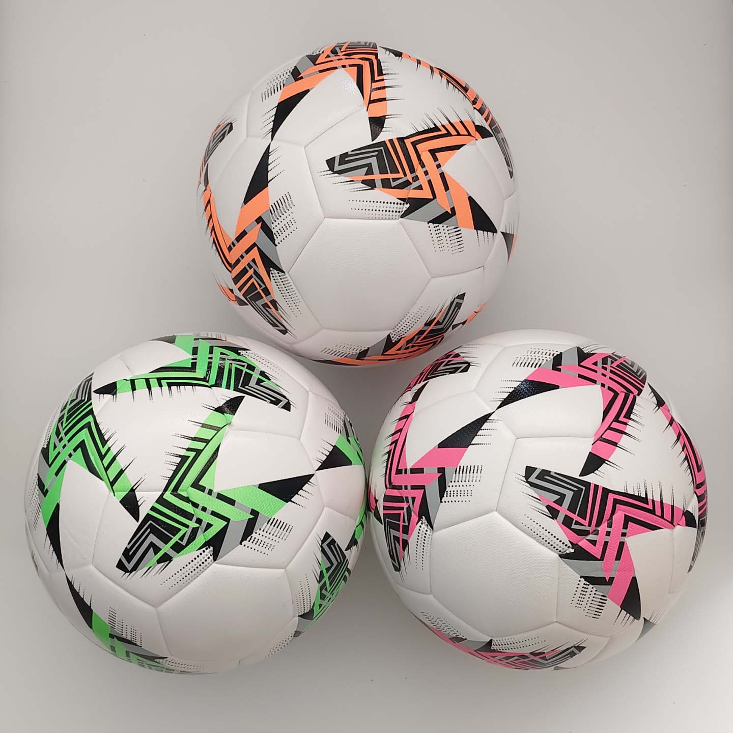 工厂批发5号胶粘足球4mm厚度防爆耐磨训练 TEMU亚马逊一件代发