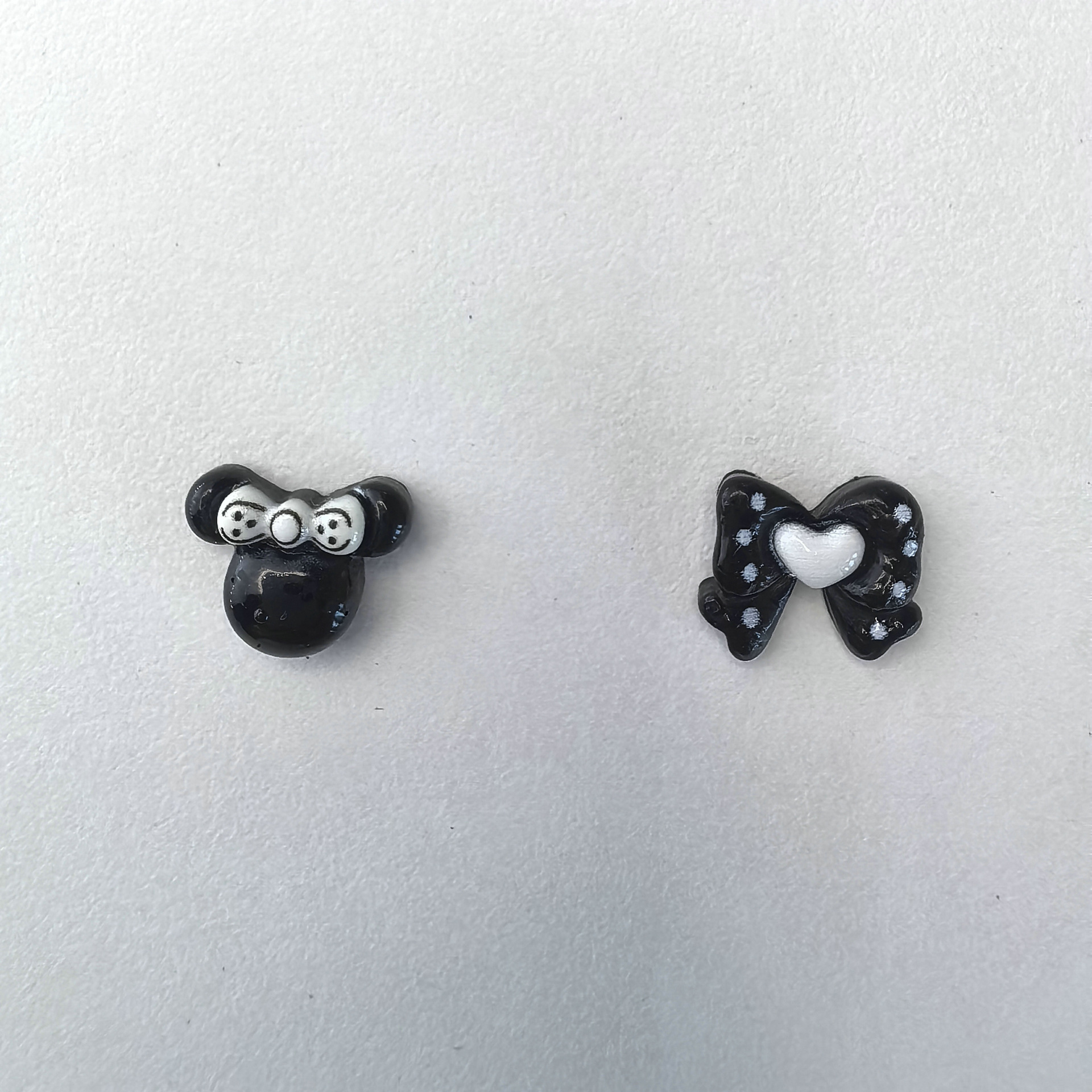 跨境米奇头爱心蝴蝶结美甲饰品批发美国澳洲加拿大韩国欧洲000