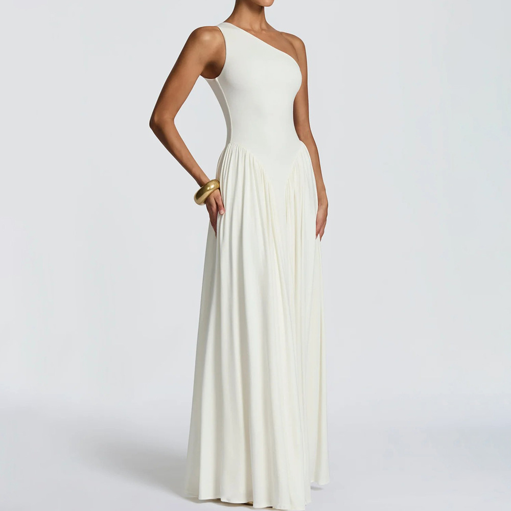 Amazon 2026 verano nuevo temperamento elegante hombro inclinado vestido largo de color sólido hombro abierto delgado plegado vestido grande