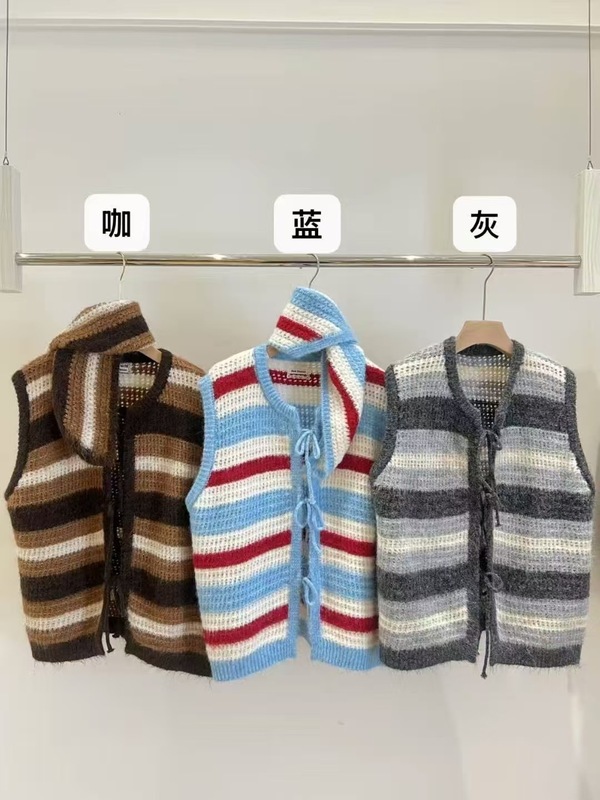 韩系彩虹条纹针织马甲带围脖2025早秋冬新款叠穿小个子毛衣背心女|undefined