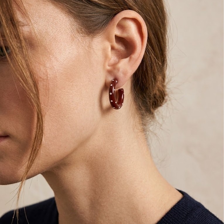 French-style oil-drip red polka dot C-shaped earrings series, women's vintage semi-circle earrings, autumn and winter niche earrings, factory wholesale
