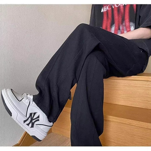 Men's Spring/Fall Straight-Leg, Loose-Fit Denim Pants with Vintage Wash and Distressed Look—Featuring American-Style Streetwear Meets High-Street Vibes