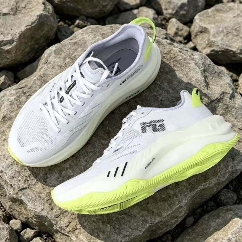 Shipped from Sweden, 2000+ High-End Wide-Fit, Non-Slip, Wear-Resistant, Breathable Outdoor Trail Running Shoes~ Suitable for Wide Feet Shipped from Sweden, 2000+ High-End Wide-Fit, Non-Slip, Wear-Resistant, Breathable Outdoor Trail Running Shoes~ Suitable for Wide Feet